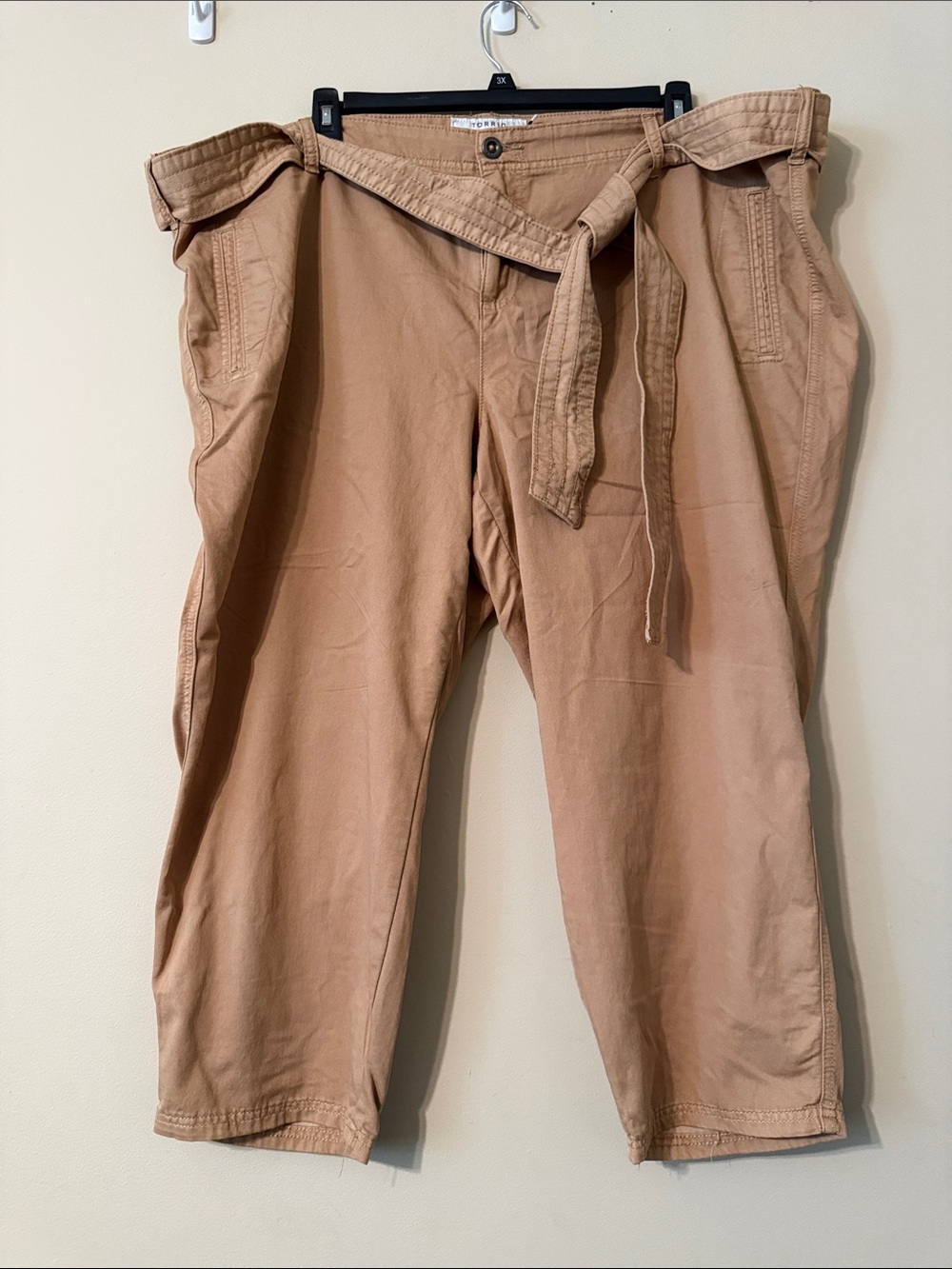 torrid Cropped Pants in Light Tan